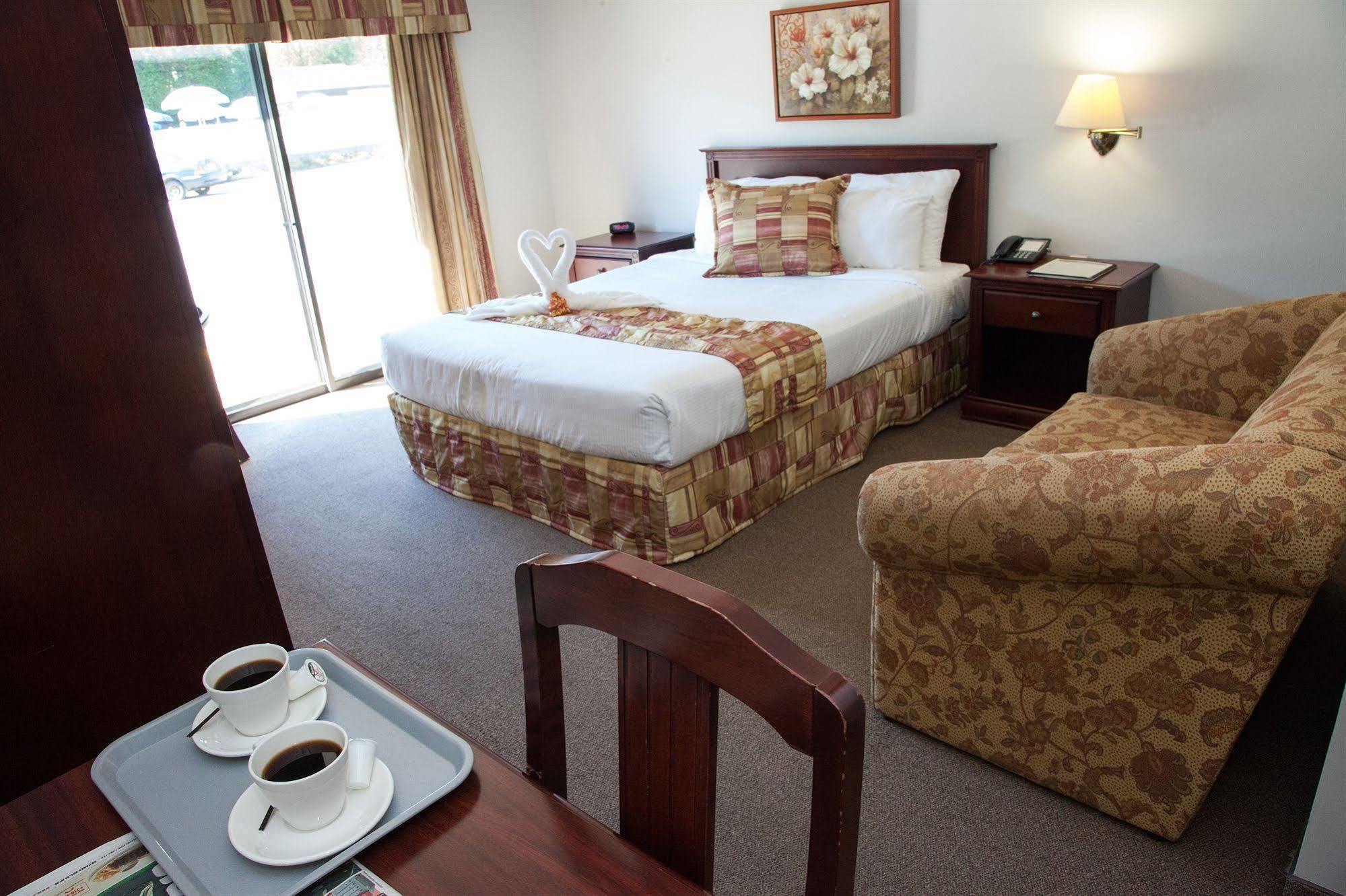 Hotel Le Floral Sherbrooke Zewnętrze zdjęcie