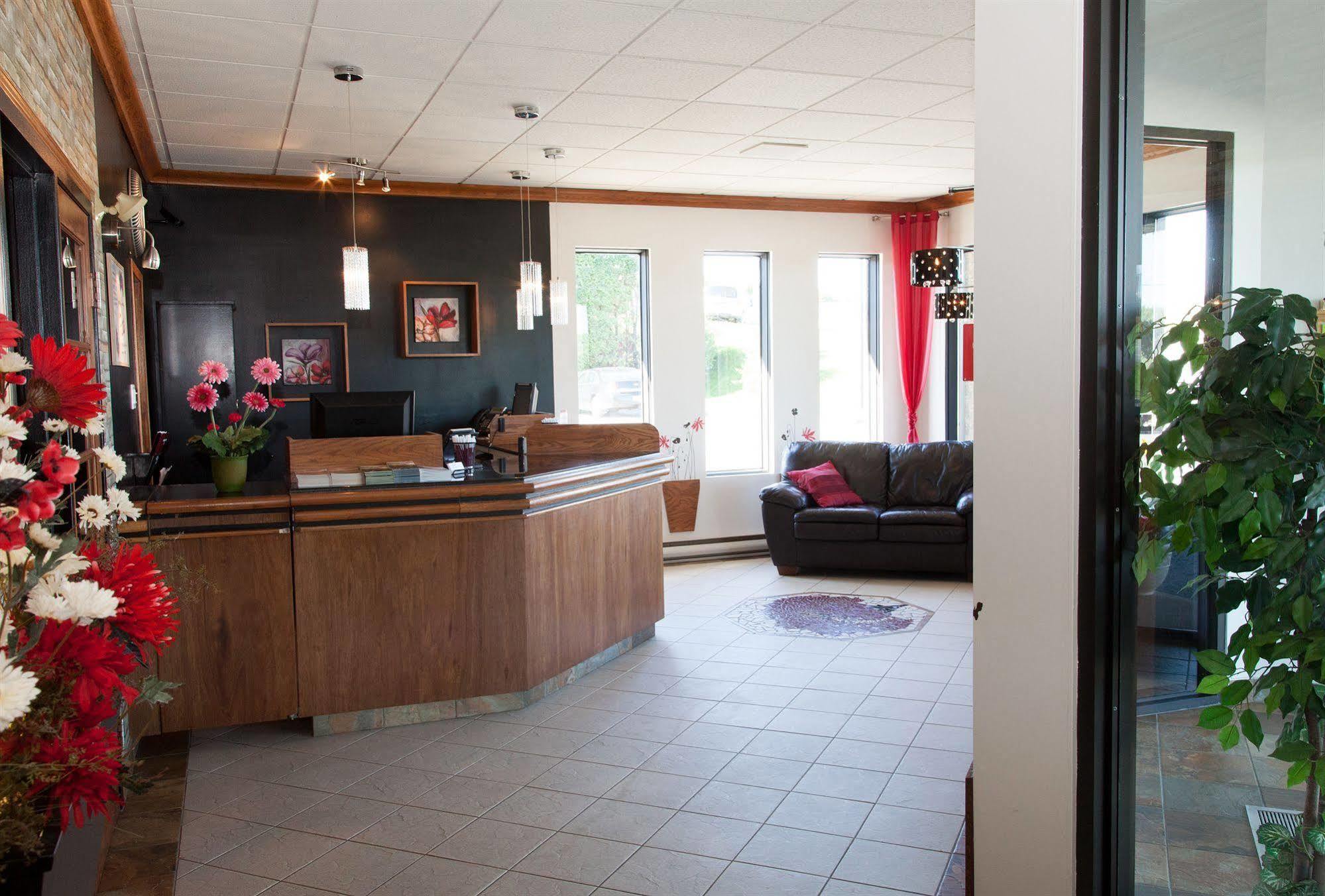 Hotel Le Floral Sherbrooke Zewnętrze zdjęcie