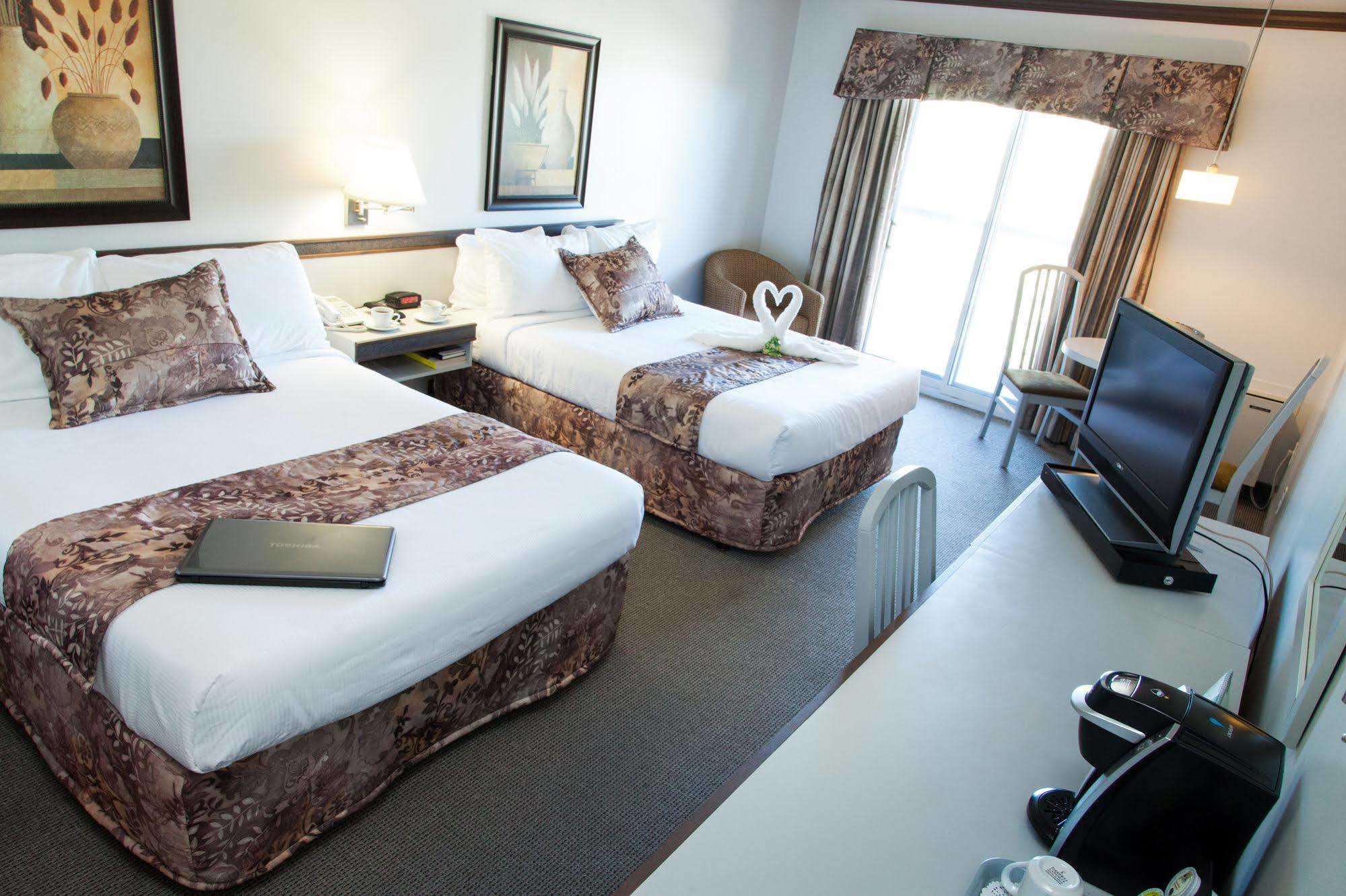 Hotel Le Floral Sherbrooke Zewnętrze zdjęcie